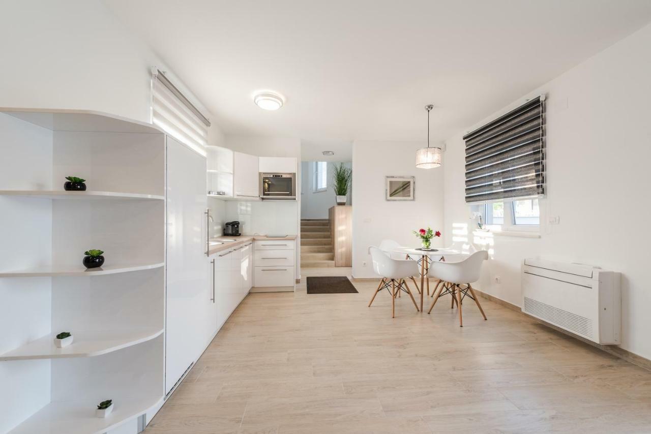 Villa Ml Pakoštane Exteriér fotografie